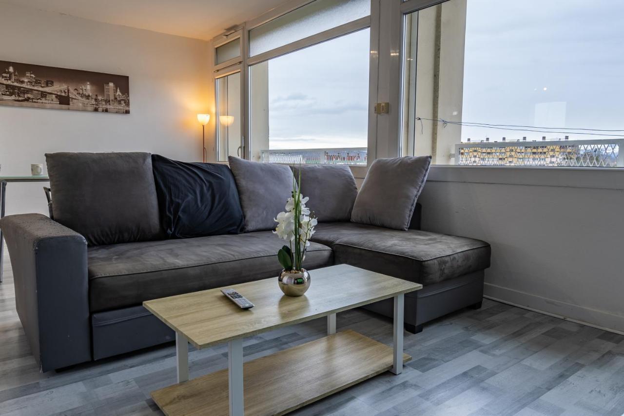 شقة Cap Sud - 53M2- Vue Pyrenees- Hypercentre-Wifi Fibre -Nouvelle Literie تارْب المظهر الخارجي الصورة