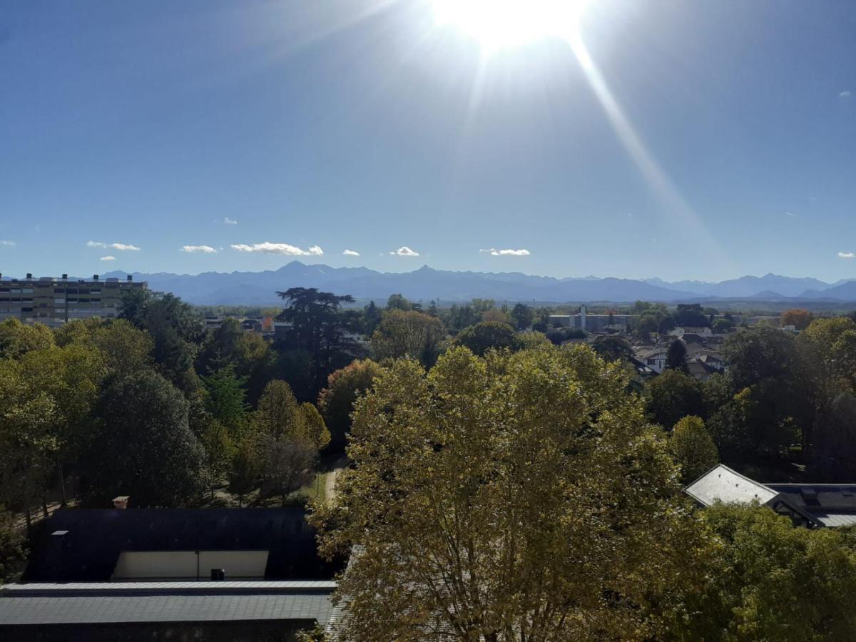شقة Cap Sud - 53M2- Vue Pyrenees- Hypercentre-Wifi Fibre -Nouvelle Literie تارْب المظهر الخارجي الصورة